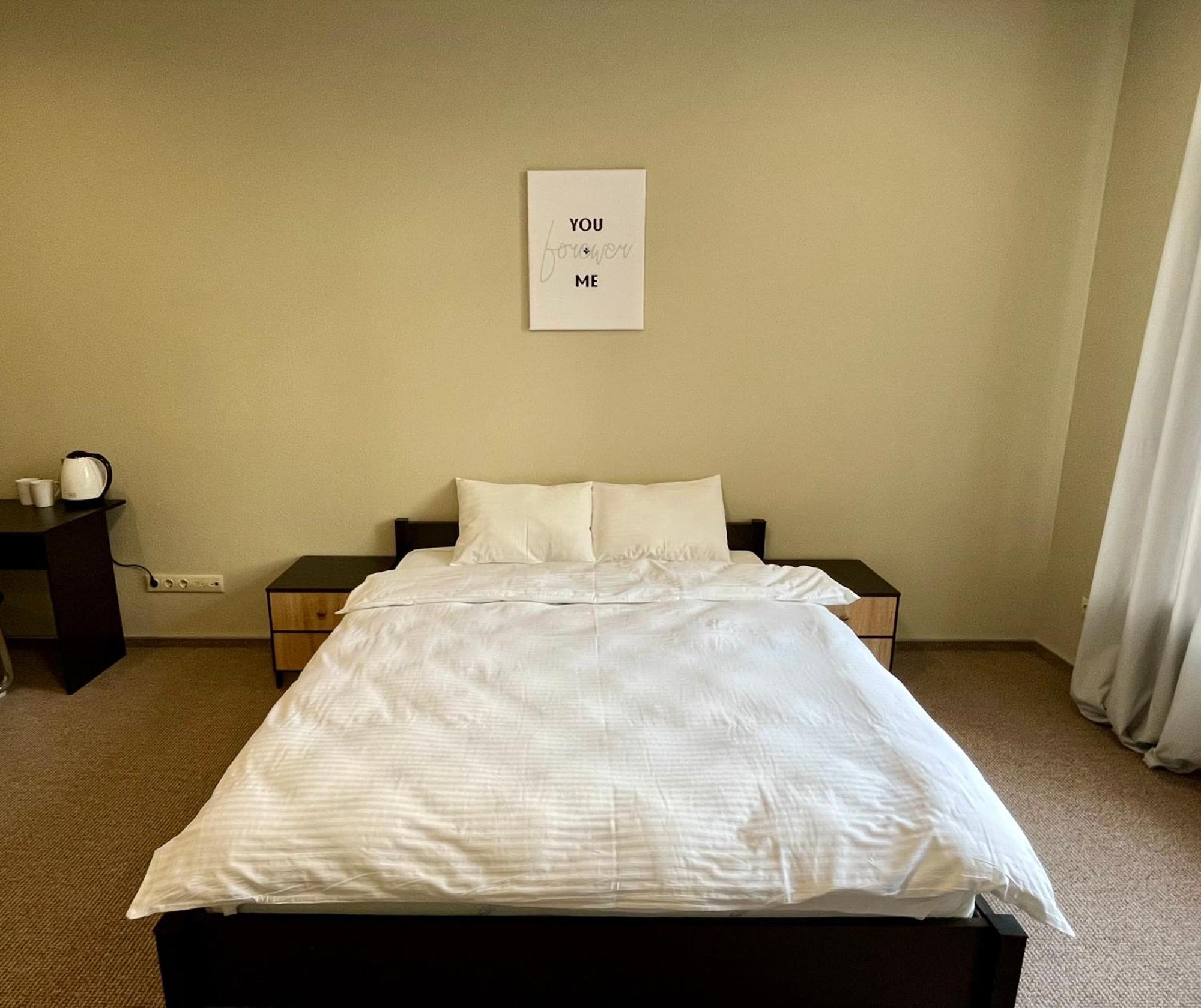 4Room Hostel Kiev Bagian luar foto